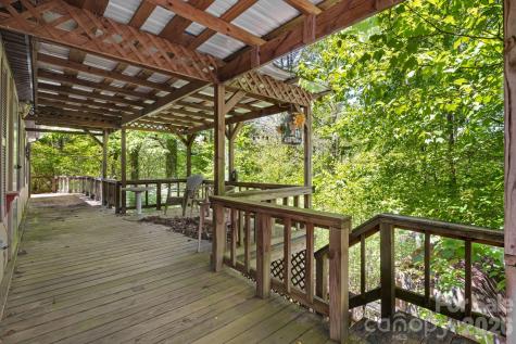 101 Serenity Lane Clyde NC 28721
