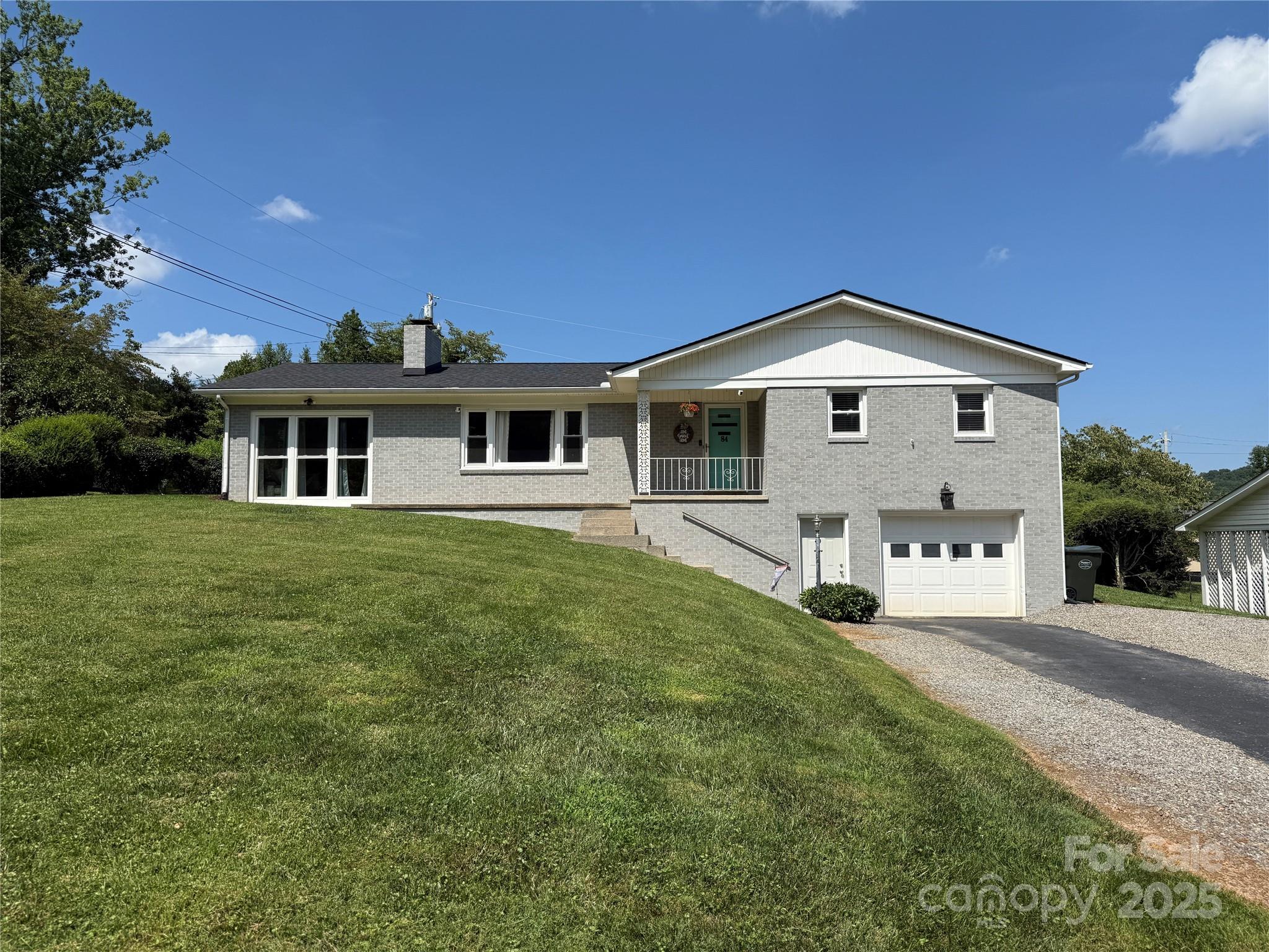 84 Azalea Drive Waynesville NC 28786