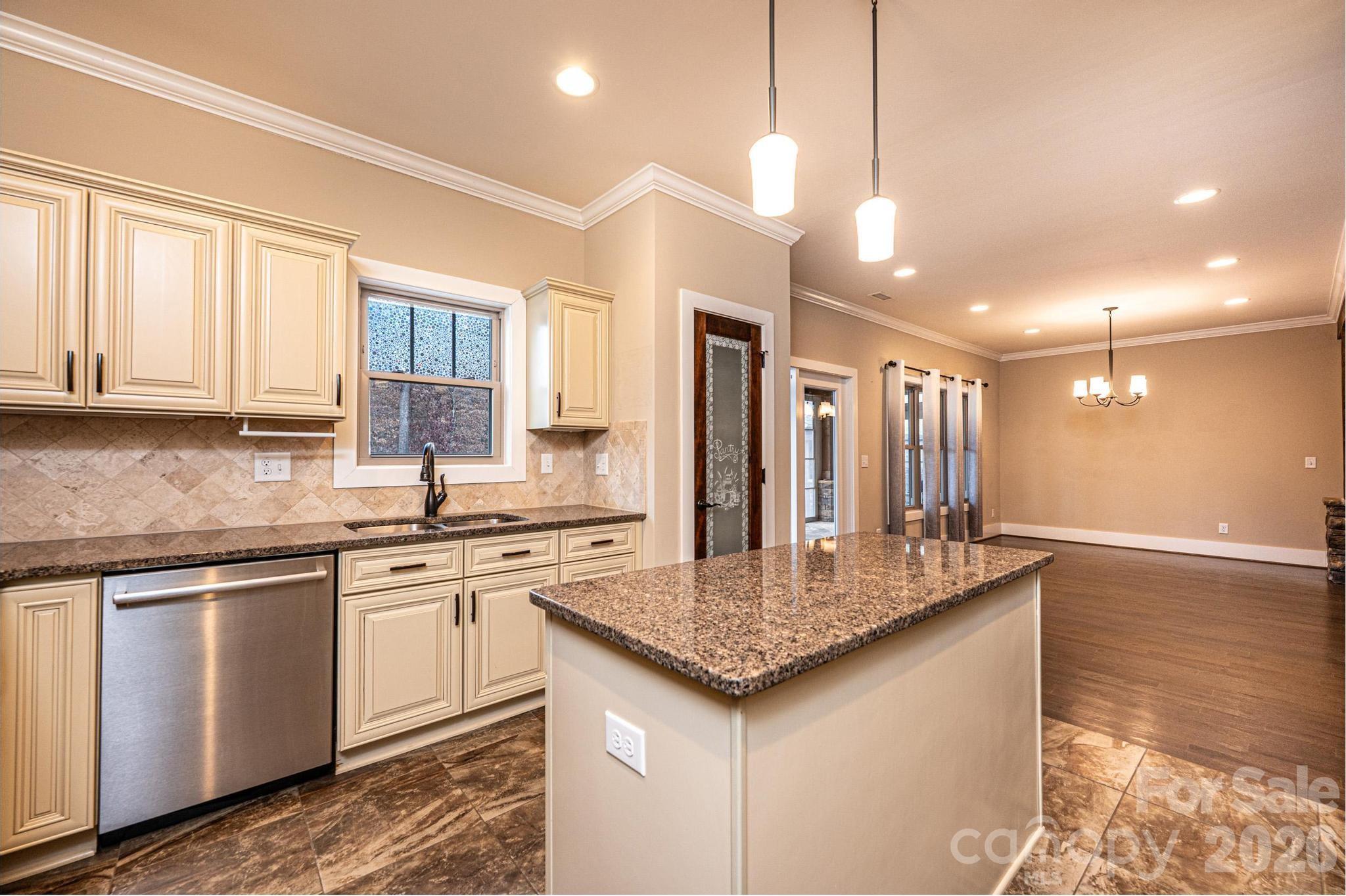 3911 13th Street NE Hickory NC 28601