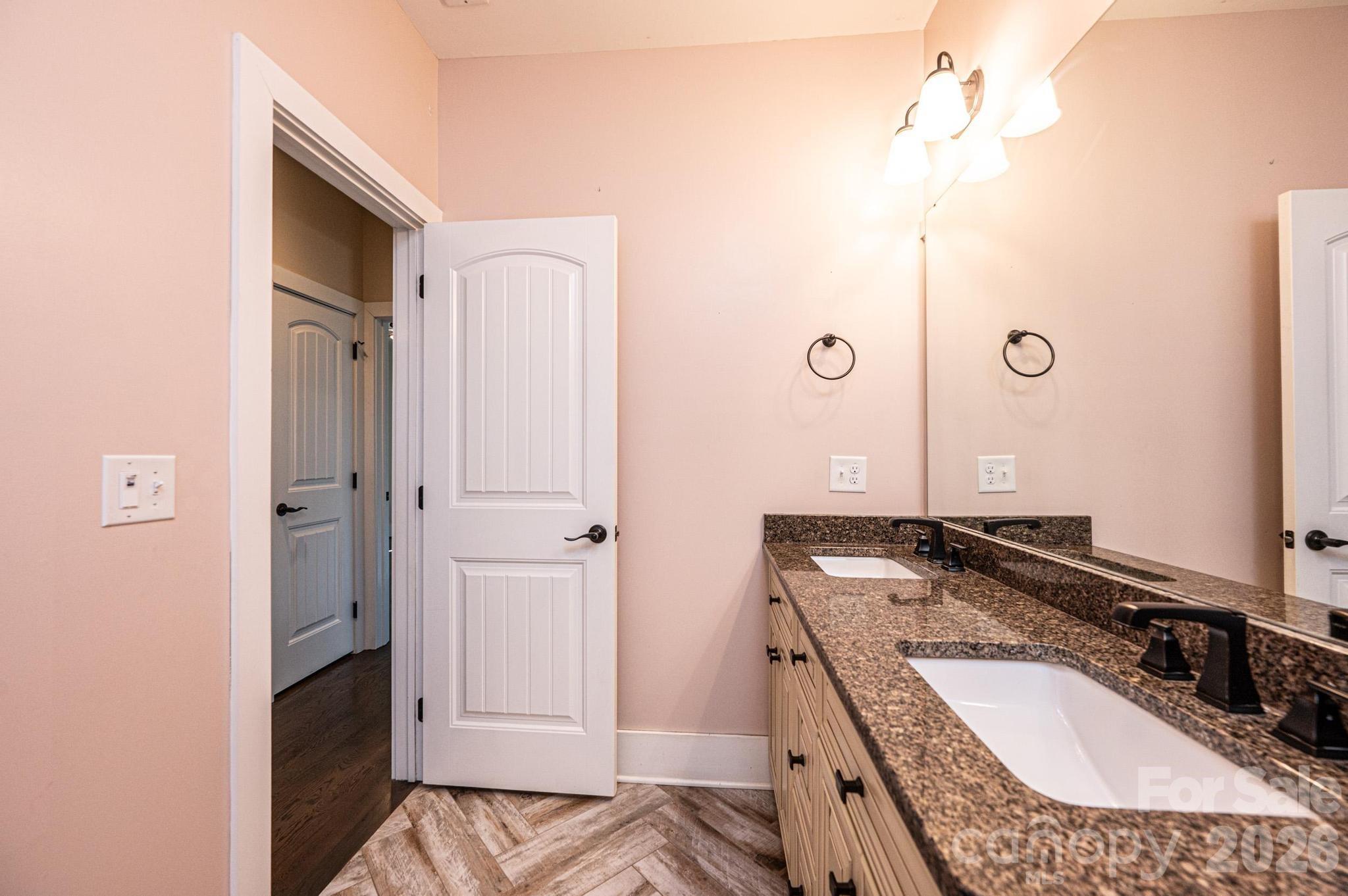 3911 13th Street NE Hickory NC 28601