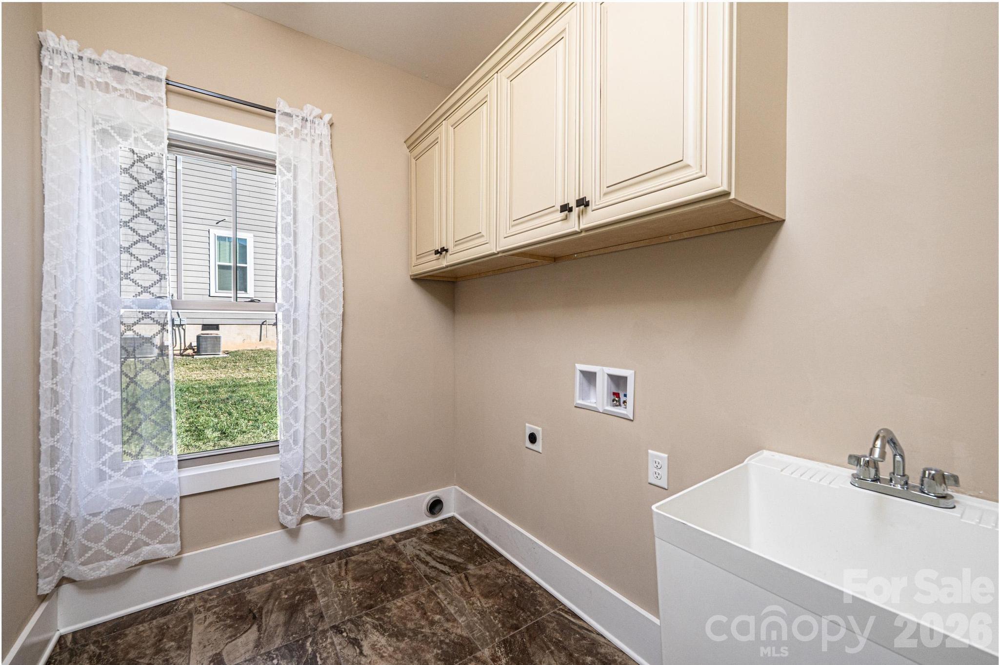 3911 13th Street NE Hickory NC 28601