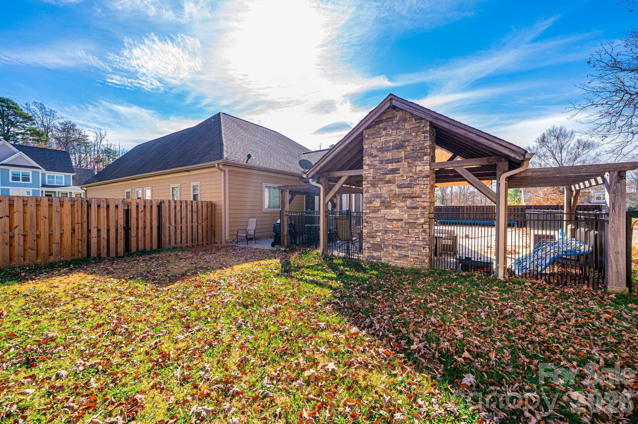 3911 13th Street NE Hickory NC 28601