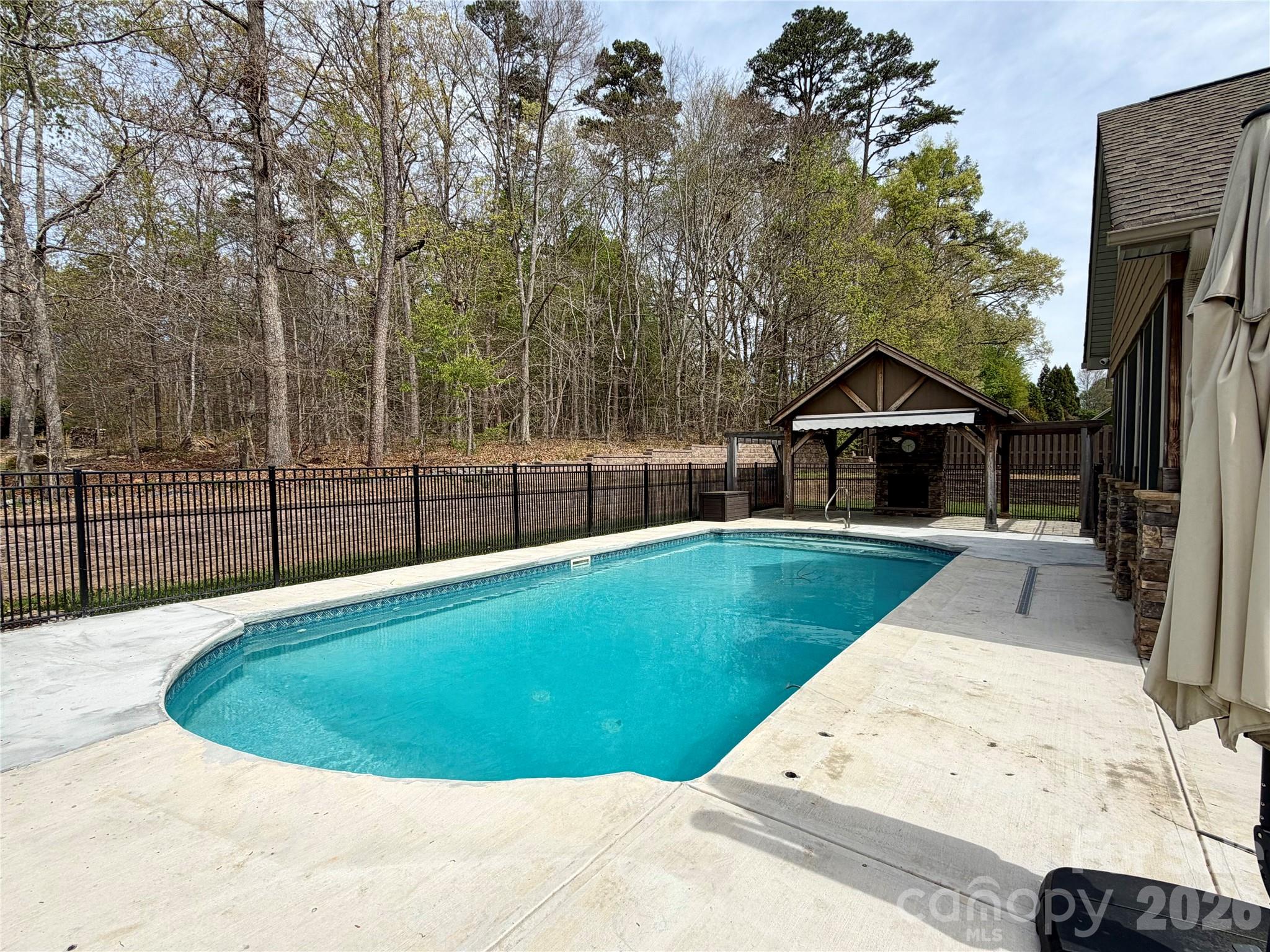 3911 13th Street NE Hickory NC 28601