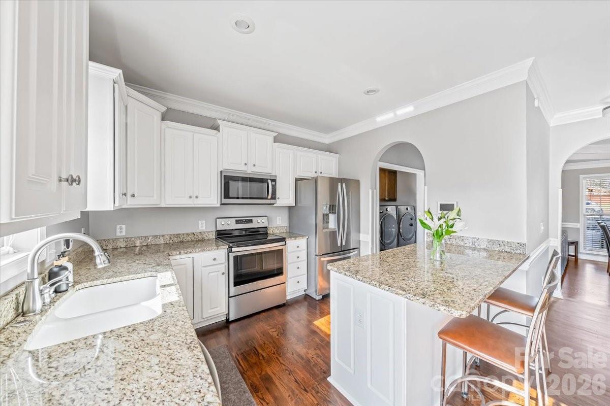4963 Old River Drive Hickory NC 28602