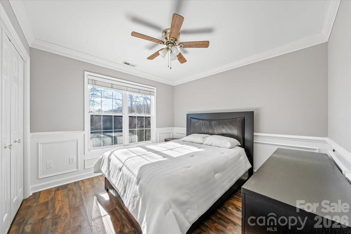 4963 Old River Drive Hickory NC 28602