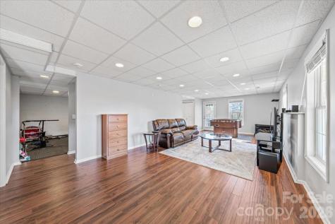 4963 Old River Drive Hickory NC 28602