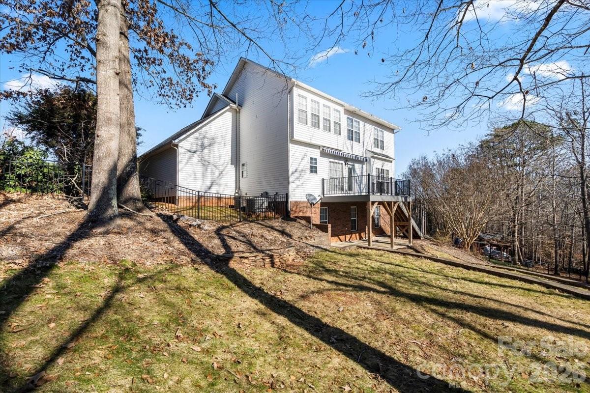 4963 Old River Drive Hickory NC 28602