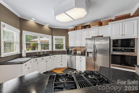 5325 Chiltern Hills Trail Charlotte NC 28215