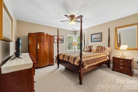 5325 Chiltern Hills Trail Charlotte NC 28215