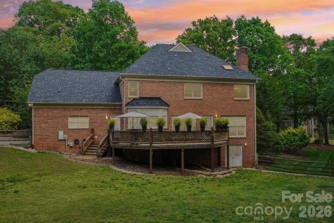 5325 Chiltern Hills Trail Charlotte NC 28215