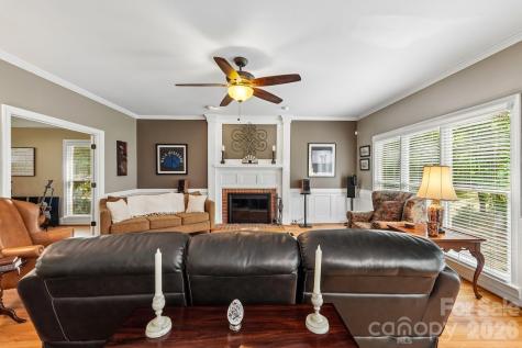 5325 Chiltern Hills Trail Charlotte NC 28215