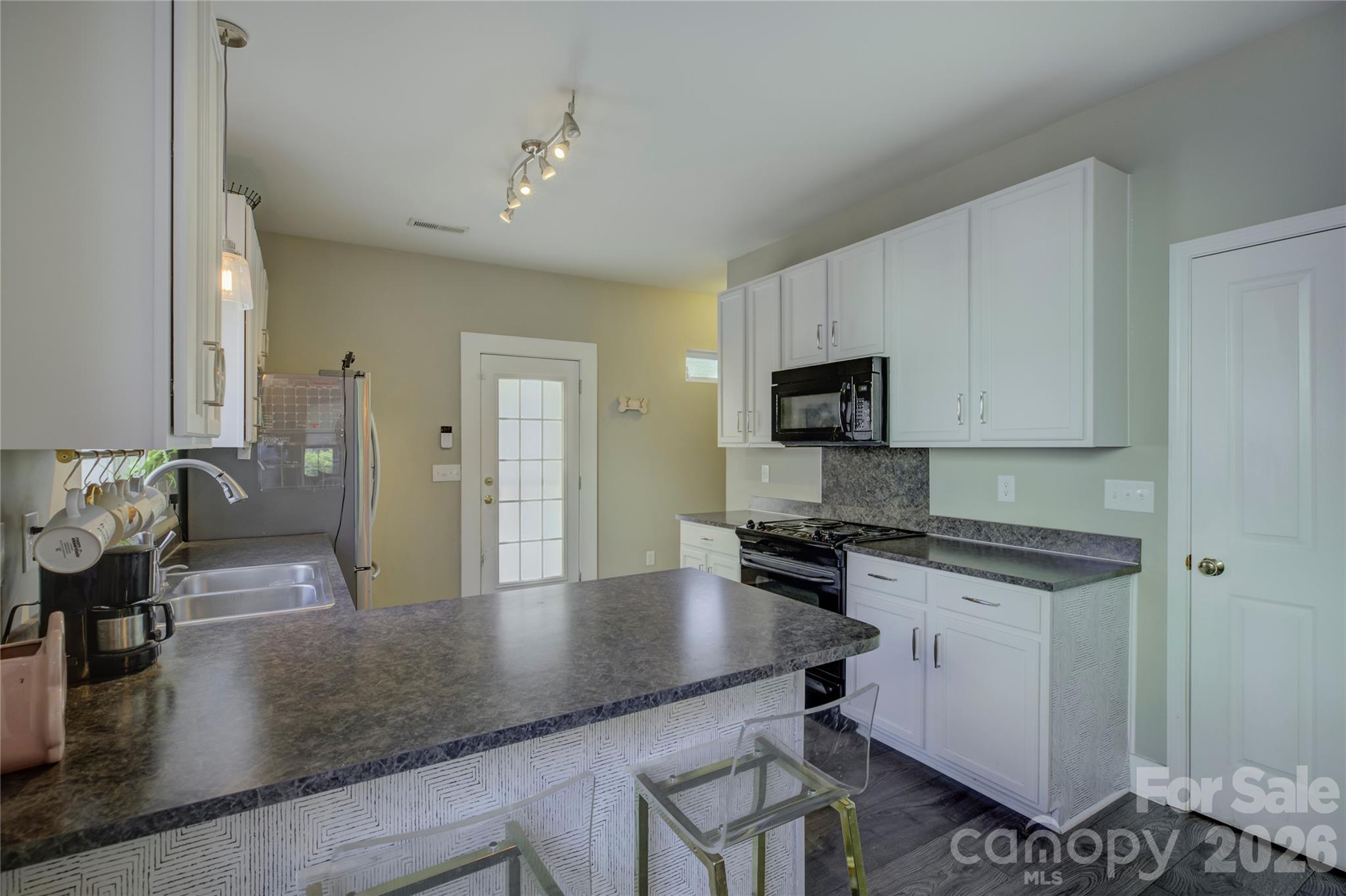 1804 Ethel Guest Lane Charlotte NC 28206