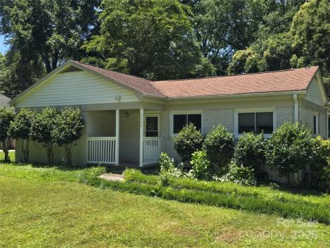 1733 Merry Oaks Road Charlotte NC 28205