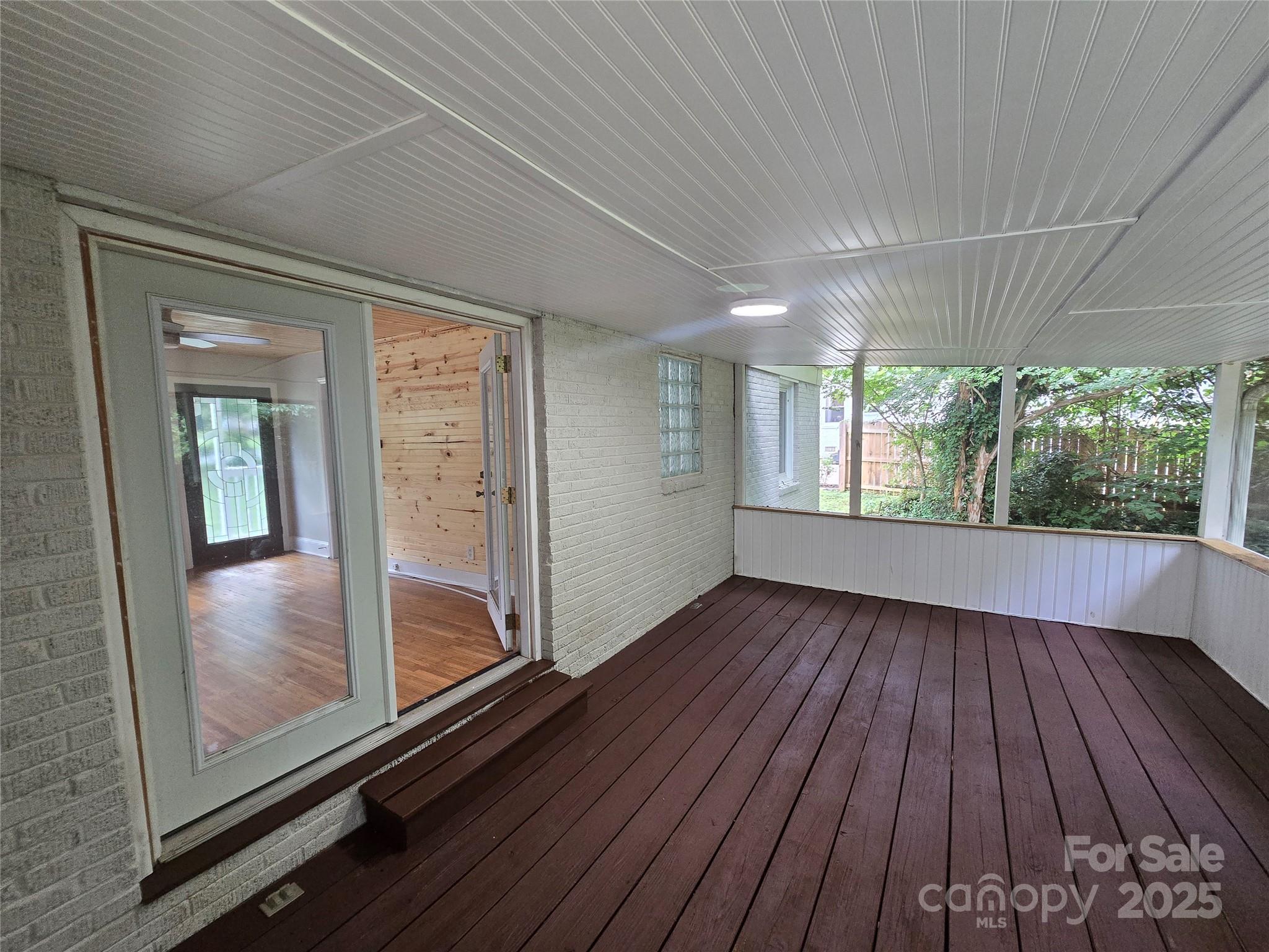 1733 Merry Oaks Road Charlotte NC 28205