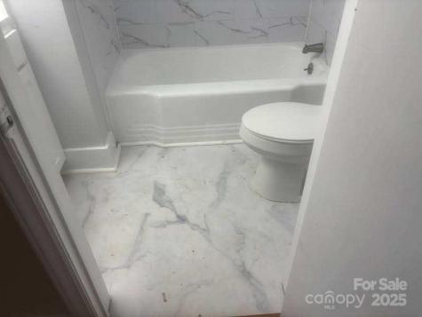1733 Merry Oaks Road Charlotte NC 28205