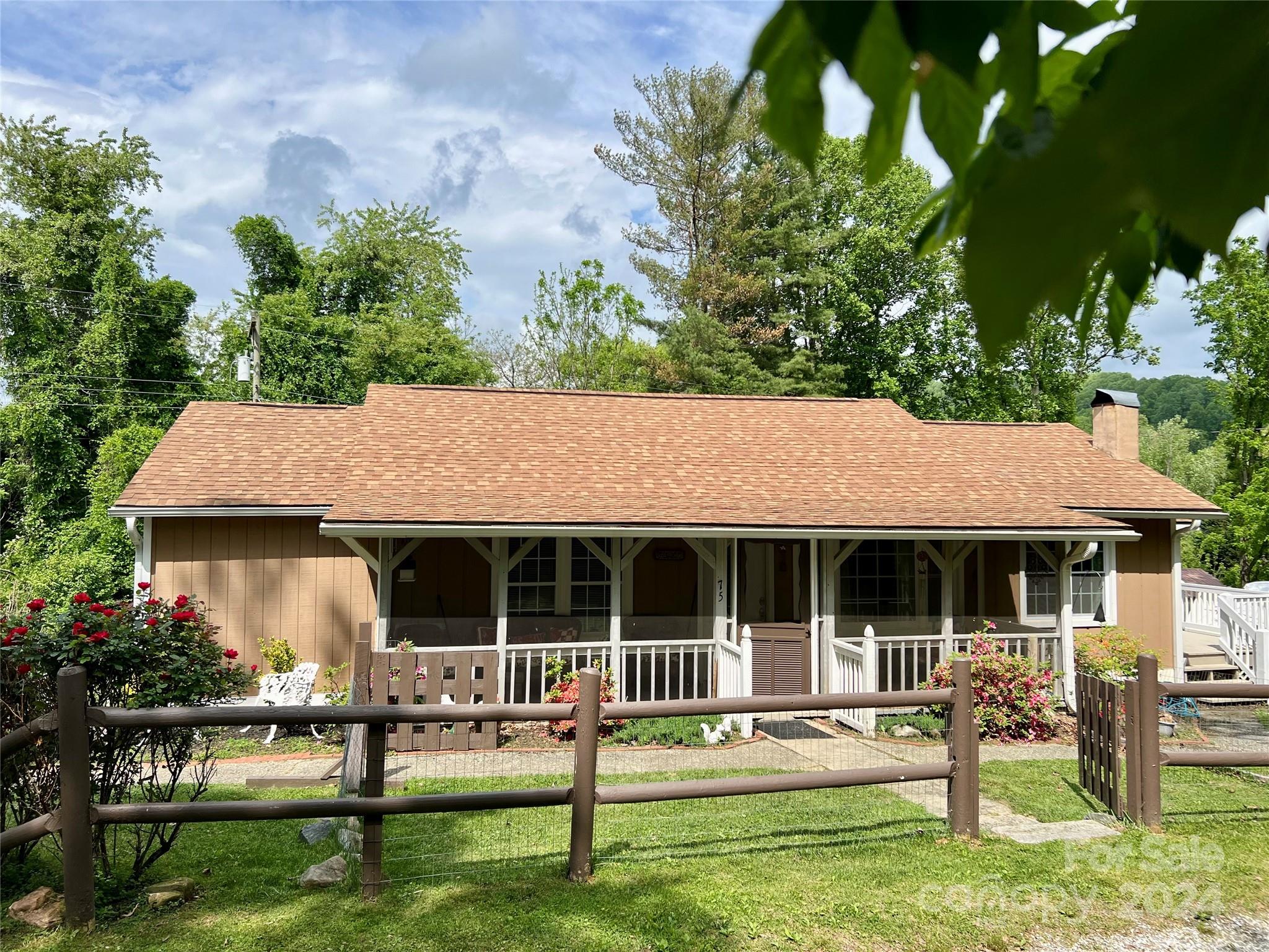 75 James E Davis Drive Mills River NC 28759