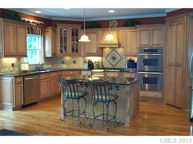 2103 Lytton Lane Matthews NC 28104