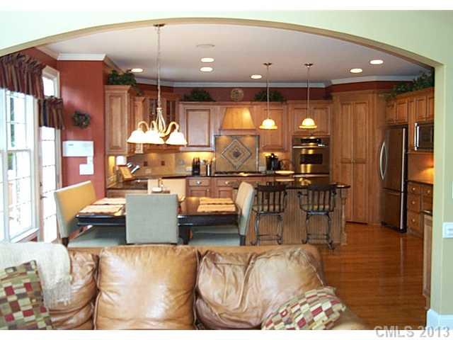 2103 Lytton Lane Matthews NC 28104