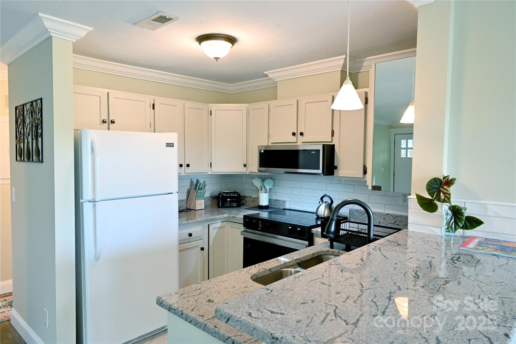 501 Fairway Drive Hendersonville NC 28739