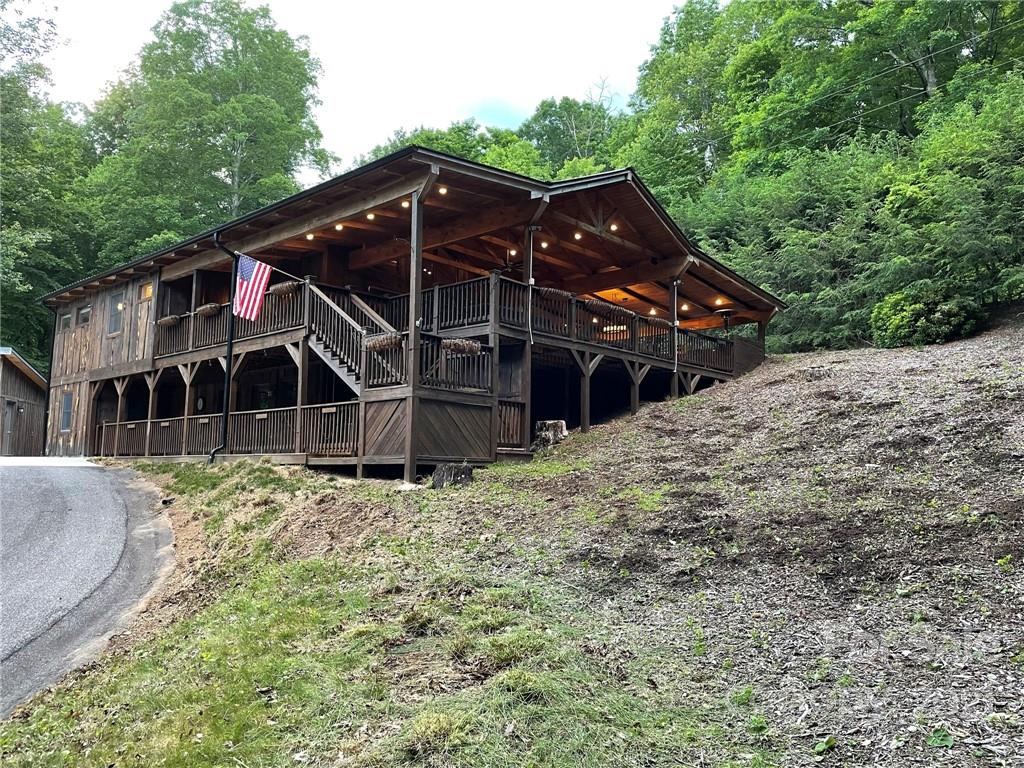 450 Winter Star Loop Burnsville NC 28714