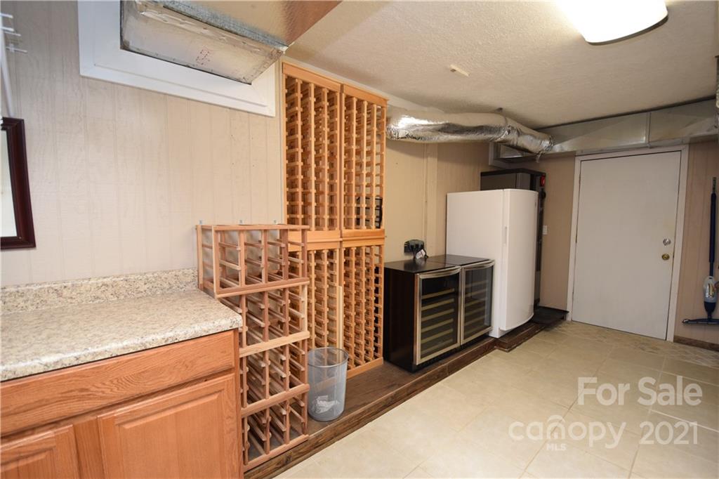 450 Winter Star Loop Burnsville NC 28714