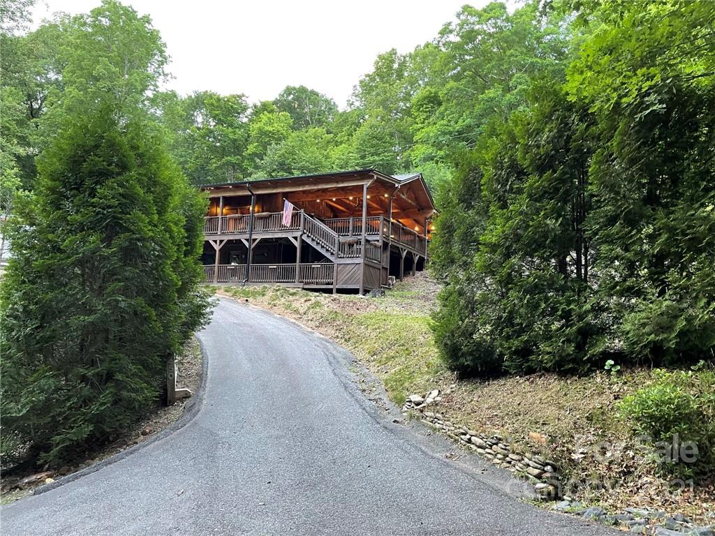 450 Winter Star Loop Burnsville NC 28714