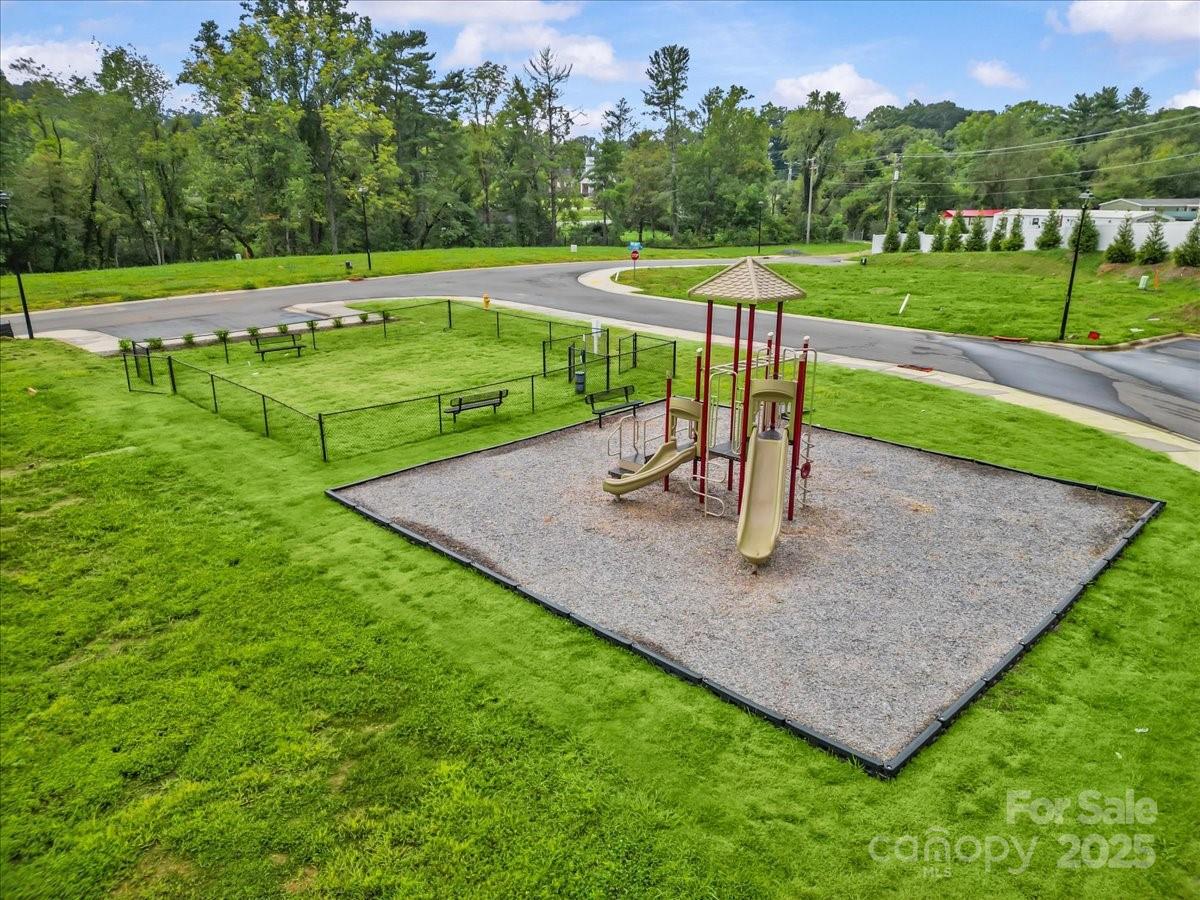 17 Moon Haven Way Arden NC 28704