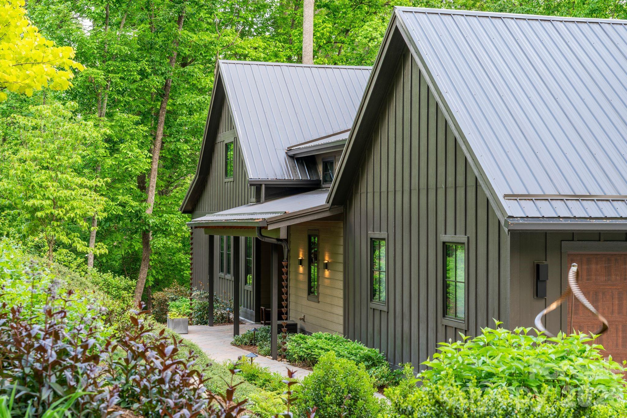 154 Wandering Oaks Way Asheville NC 28805