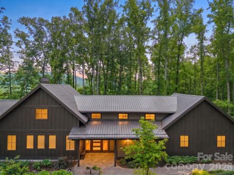 154 Wandering Oaks Way Asheville NC 28805
