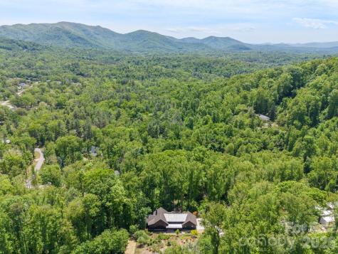 154 Wandering Oaks Way Asheville NC 28805