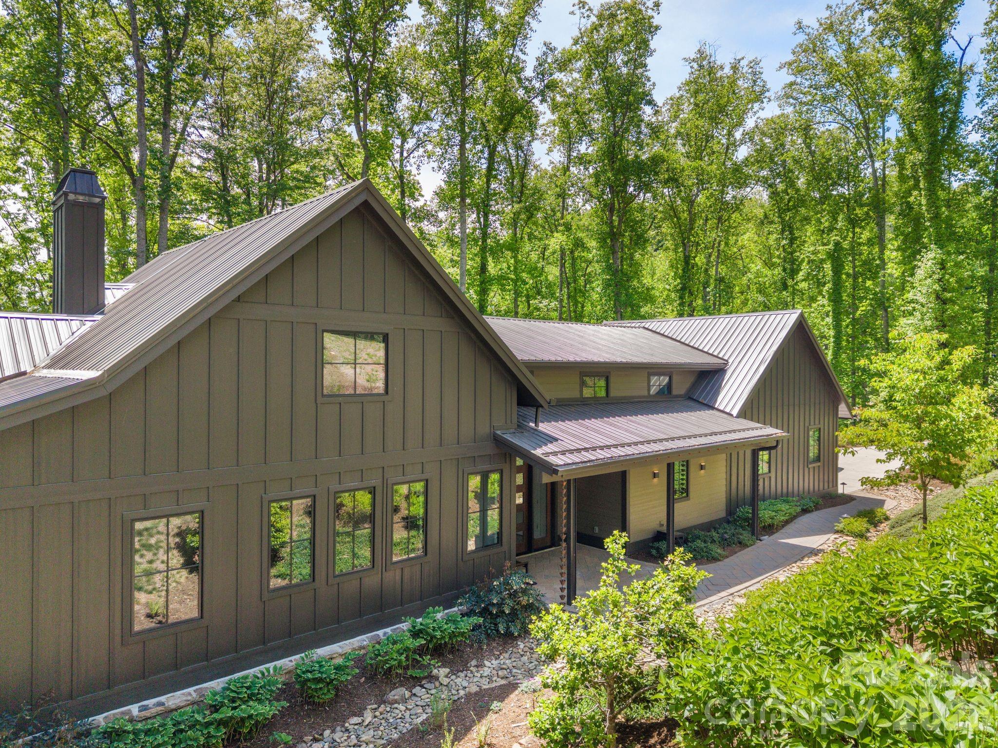 154 Wandering Oaks Way Asheville NC 28805