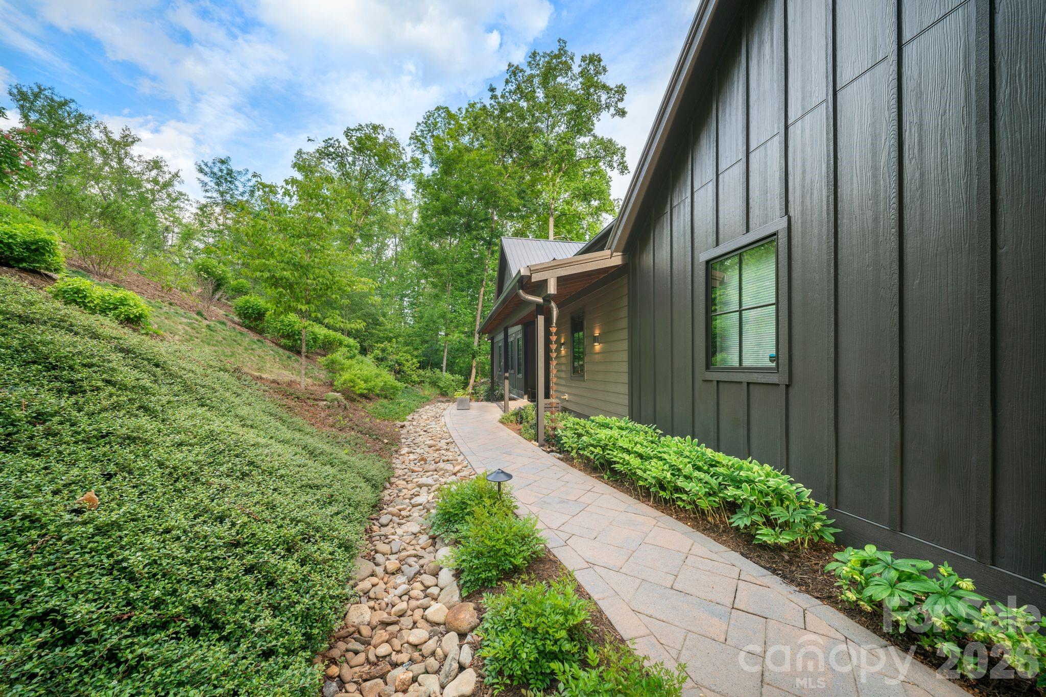 154 Wandering Oaks Way Asheville NC 28805
