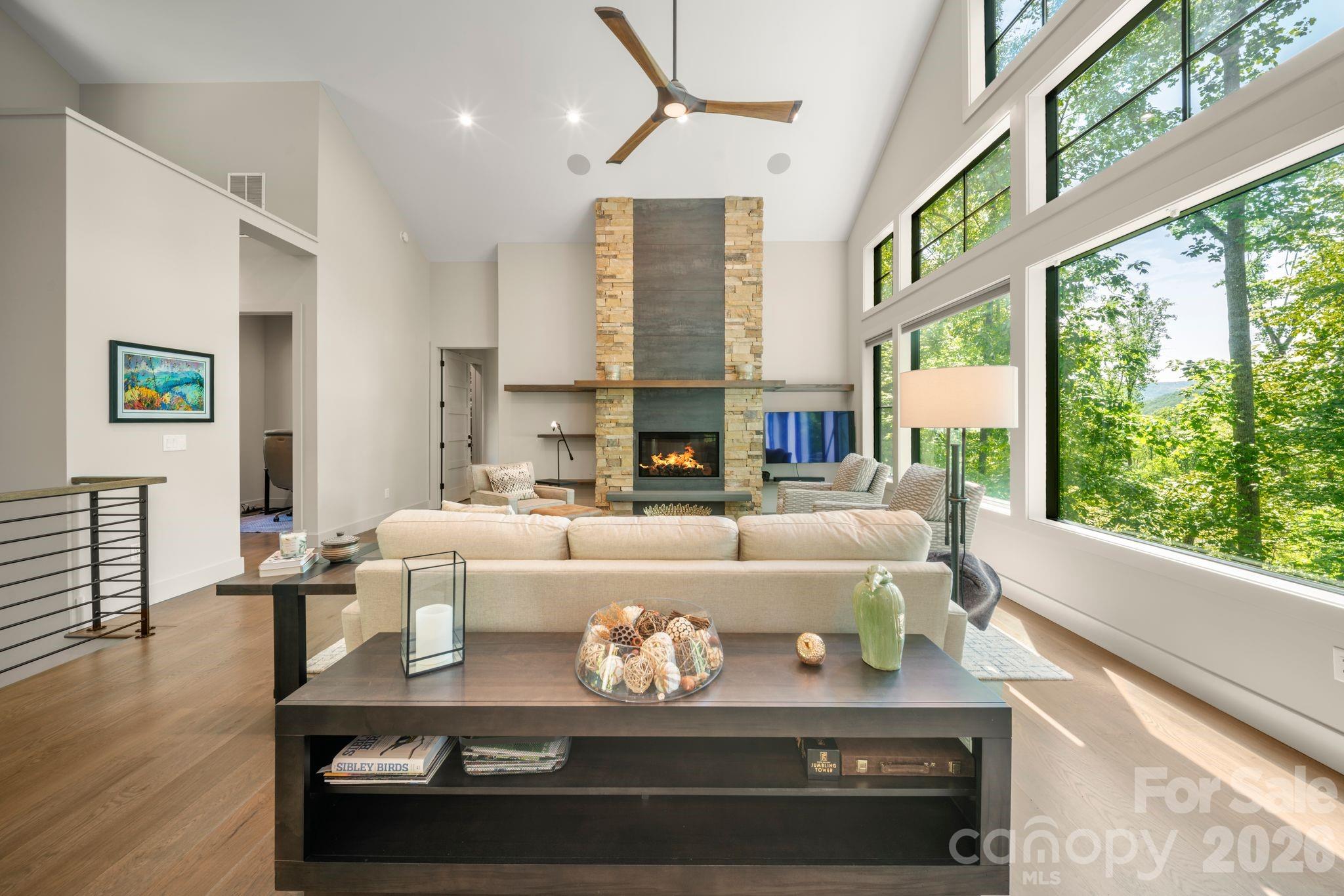 154 Wandering Oaks Way Asheville NC 28805