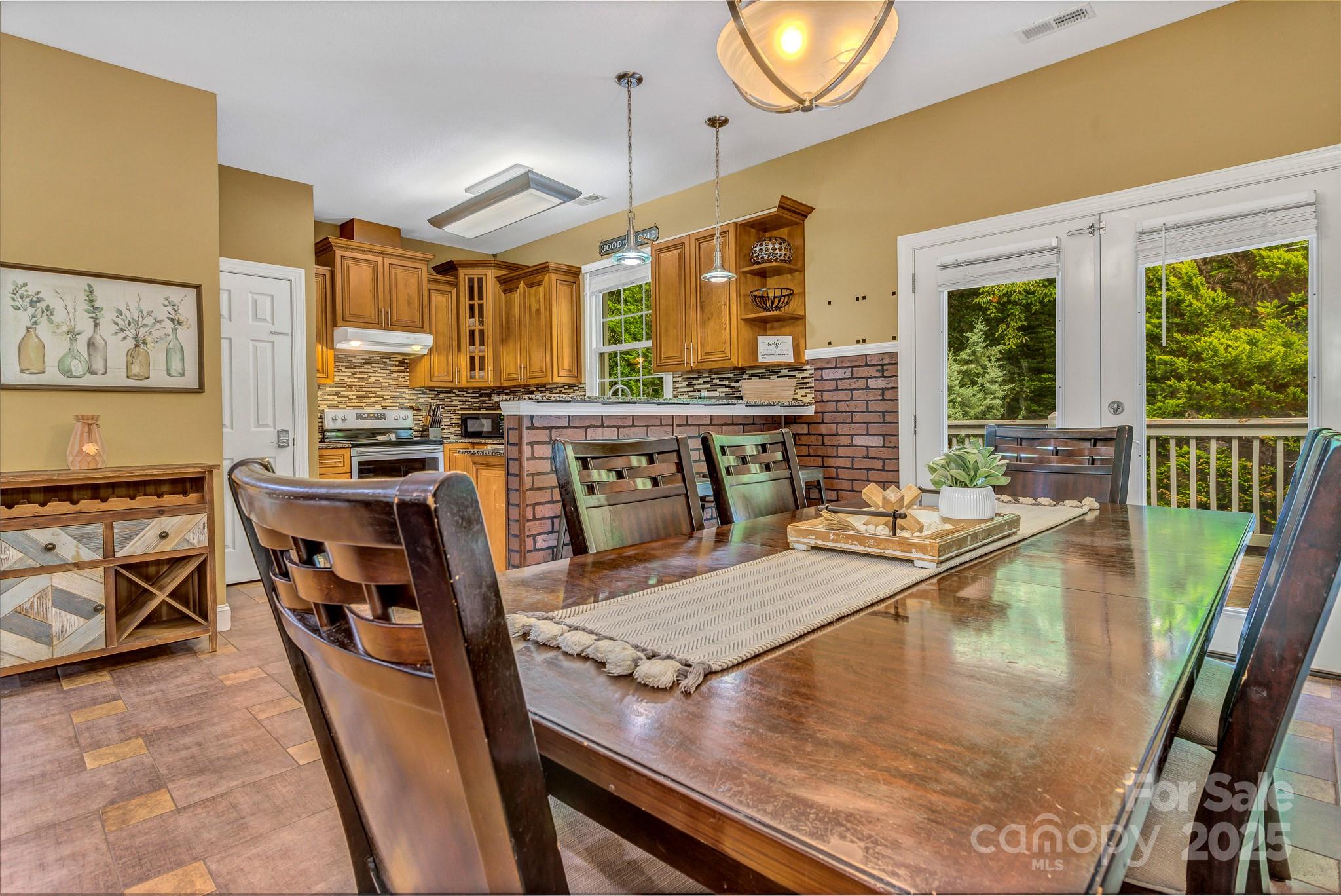 159 S Willow Brook Drive Asheville NC 28806