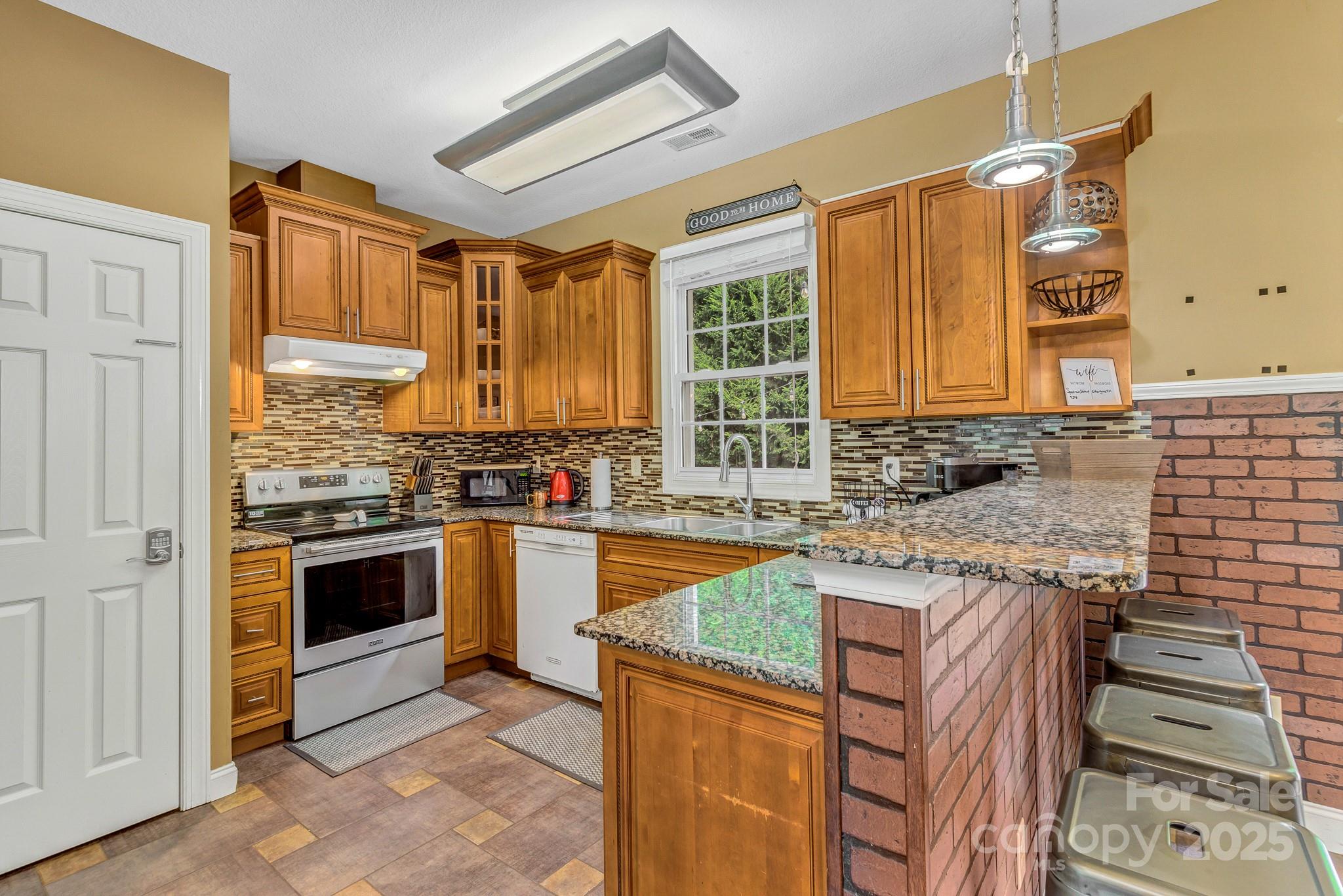 159 S Willow Brook Drive Asheville NC 28806