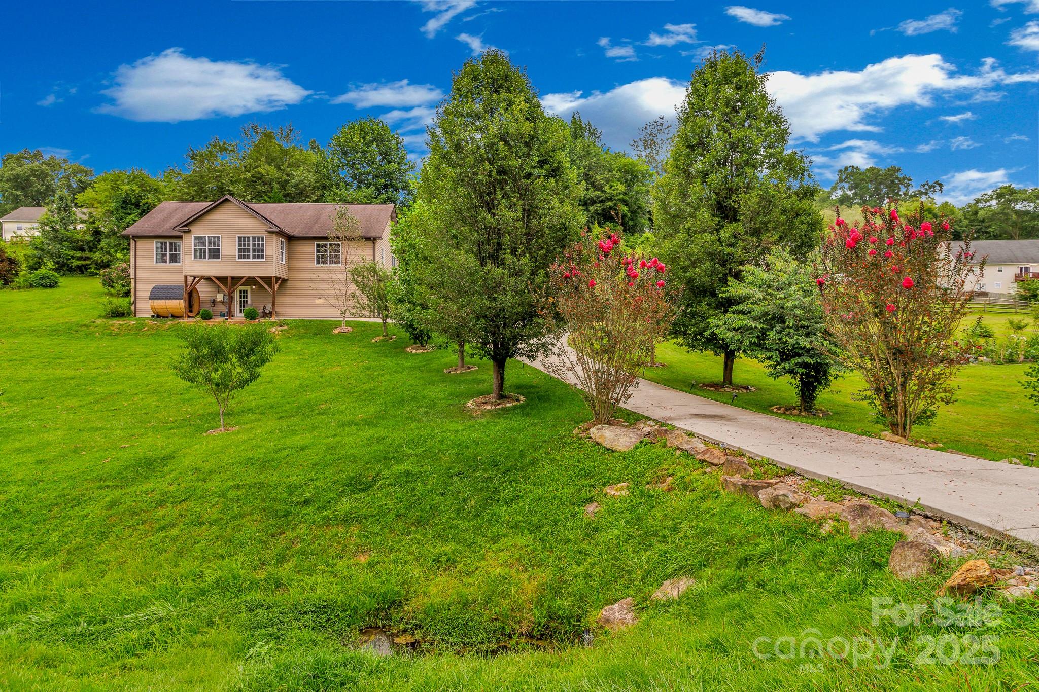 159 S Willow Brook Drive Asheville NC 28806