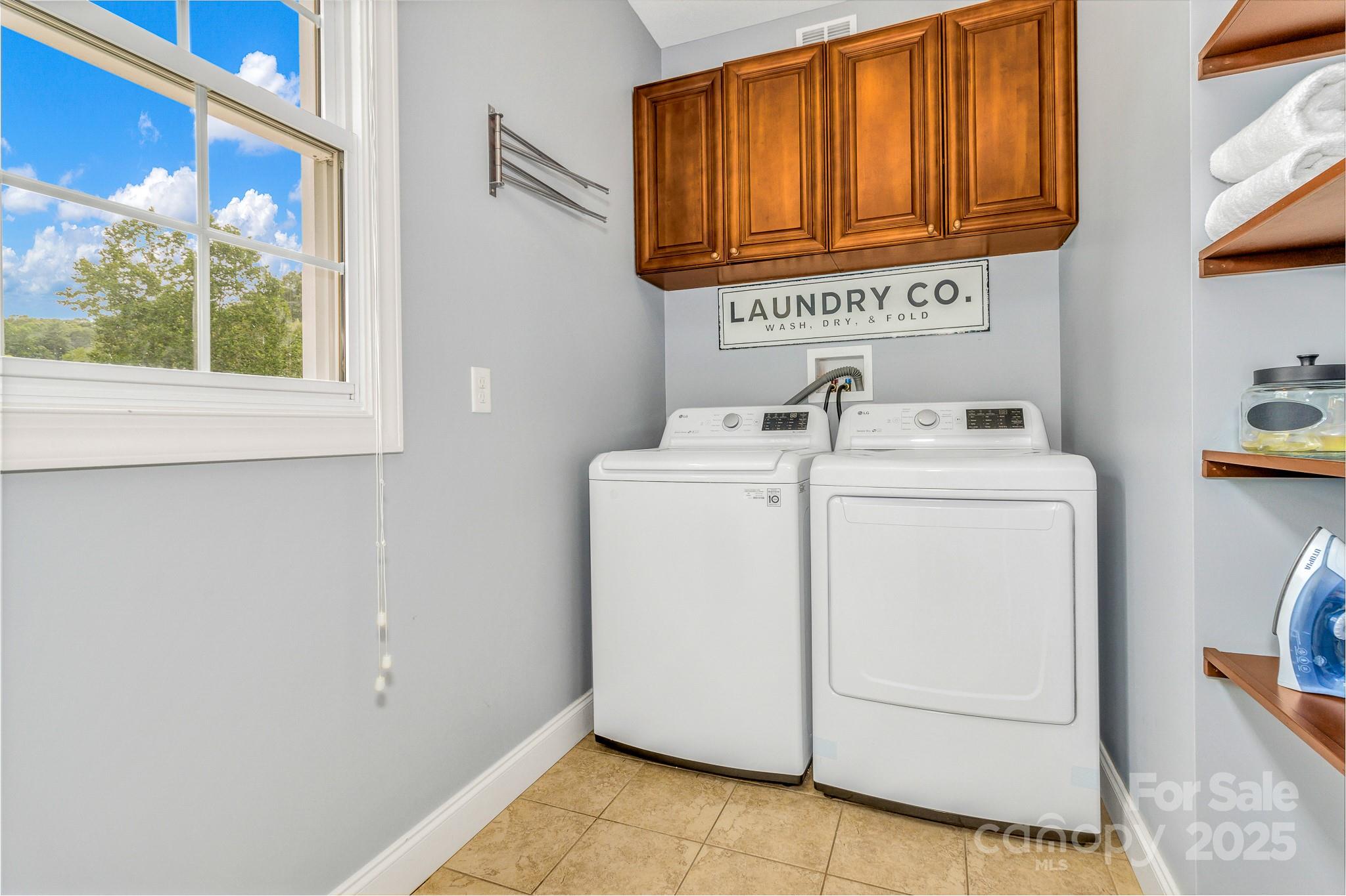 159 S Willow Brook Drive Asheville NC 28806