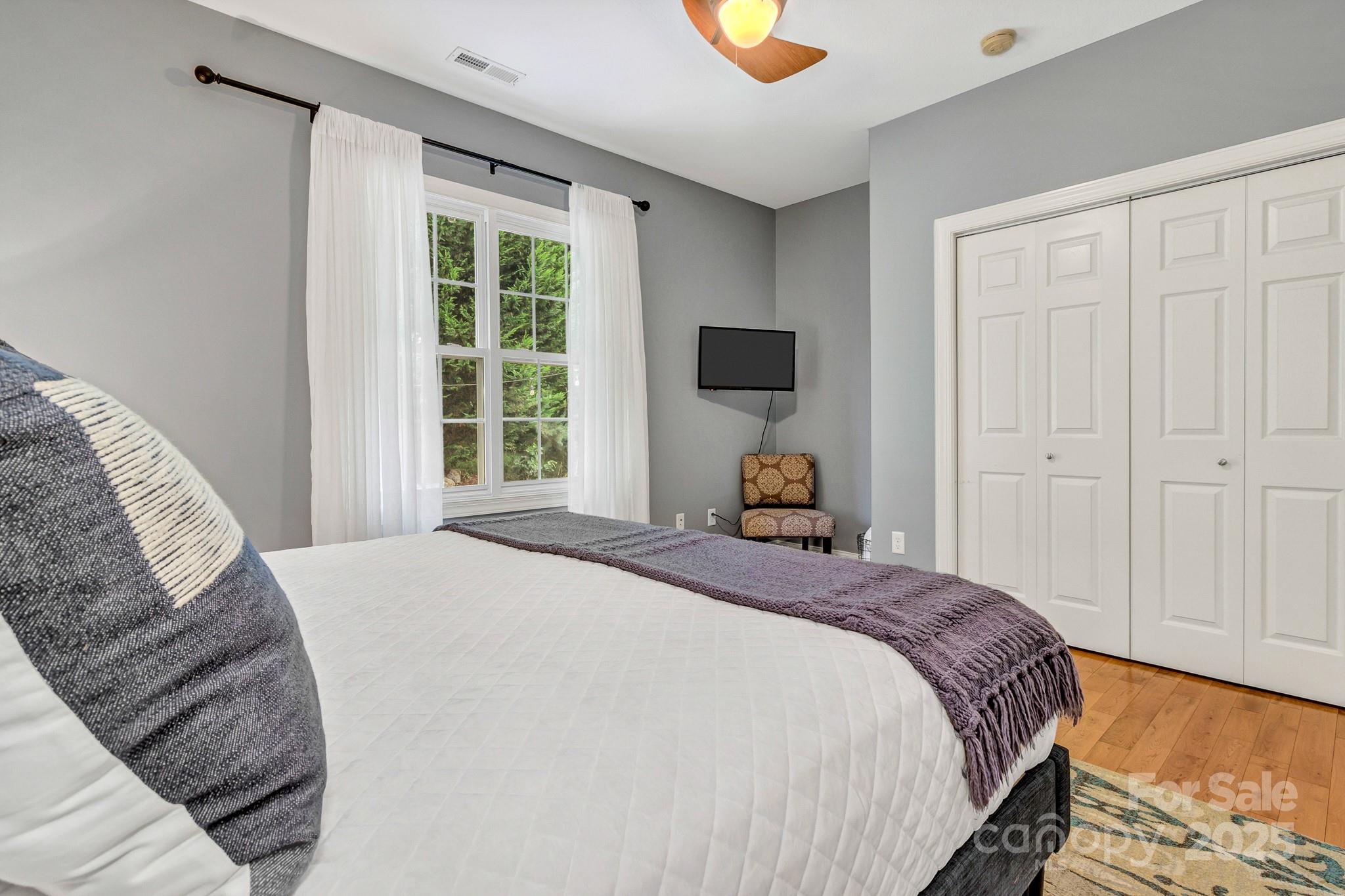 159 S Willow Brook Drive Asheville NC 28806