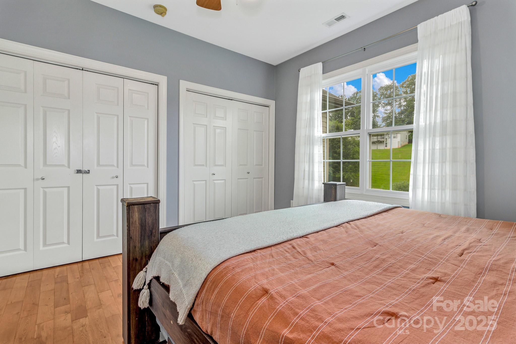 159 S Willow Brook Drive Asheville NC 28806