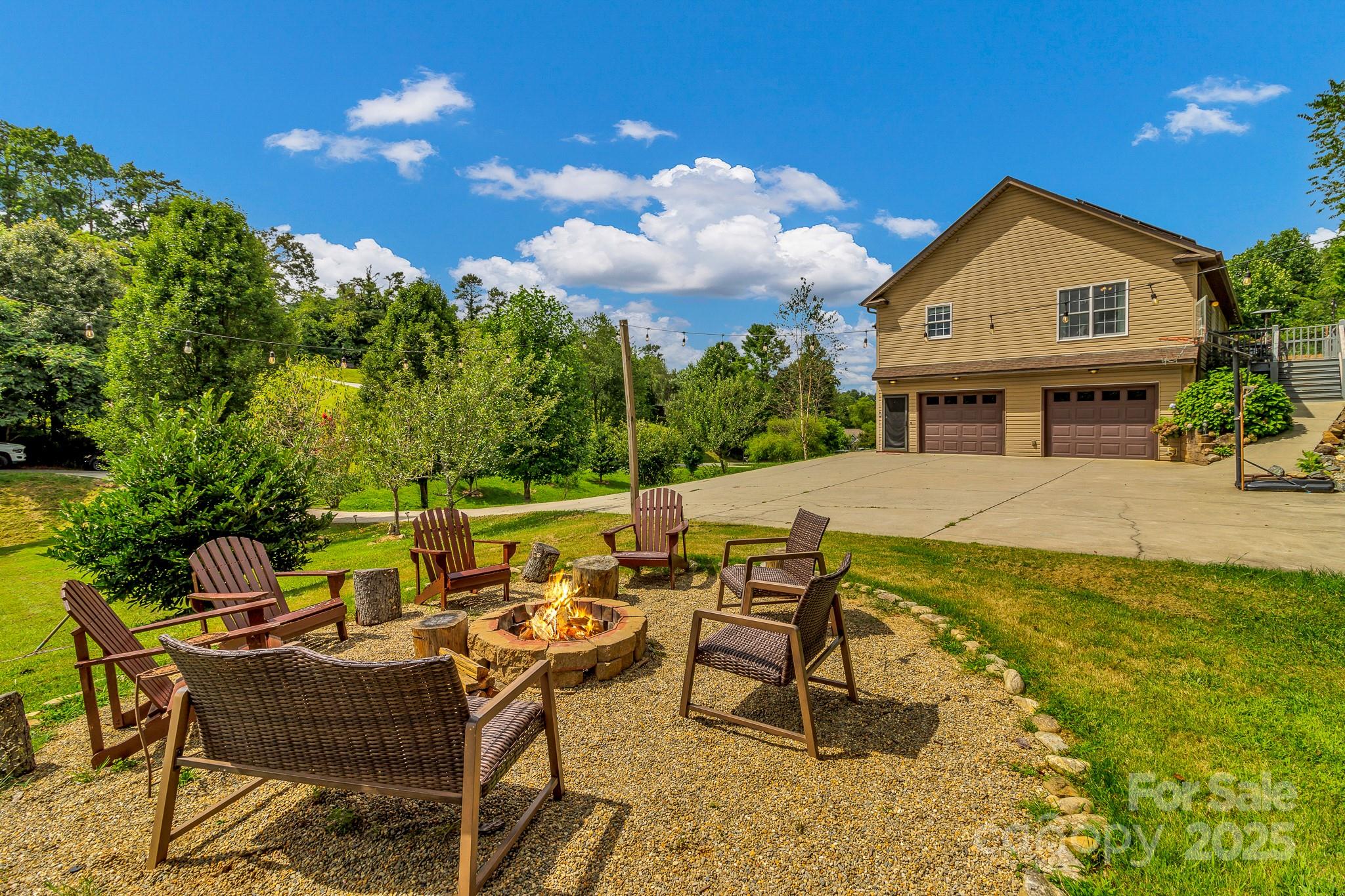 159 S Willow Brook Drive Asheville NC 28806