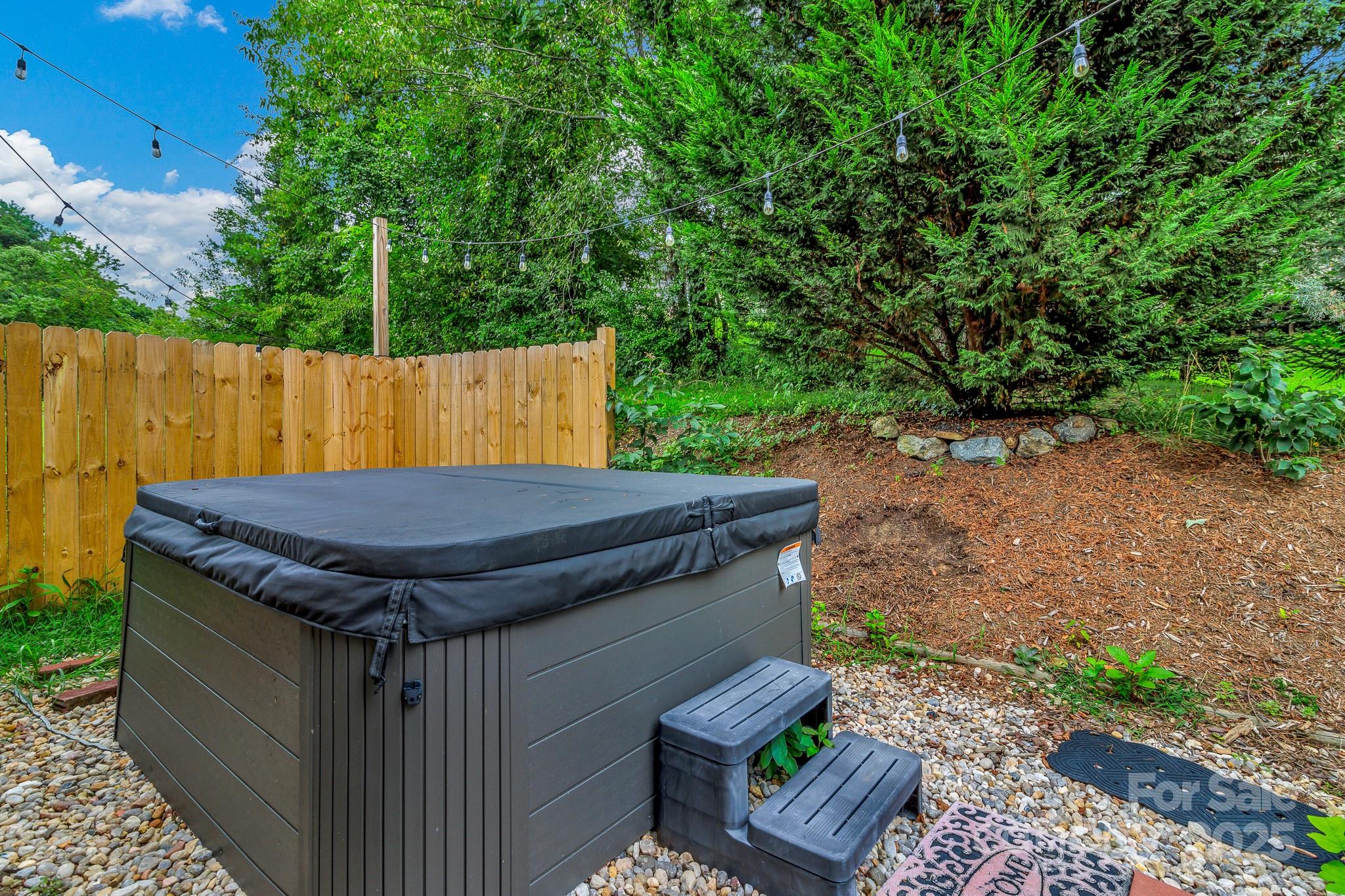 159 S Willow Brook Drive Asheville NC 28806