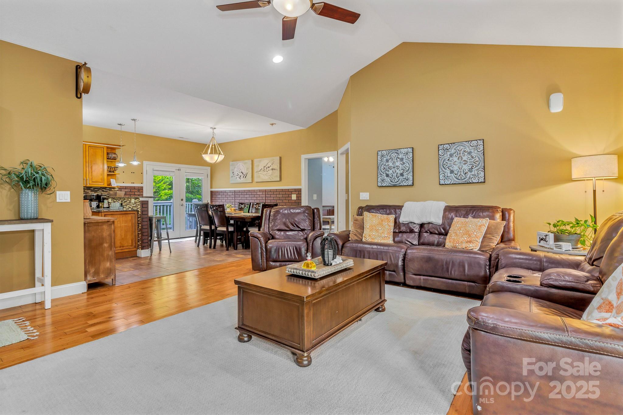 159 S Willow Brook Drive Asheville NC 28806