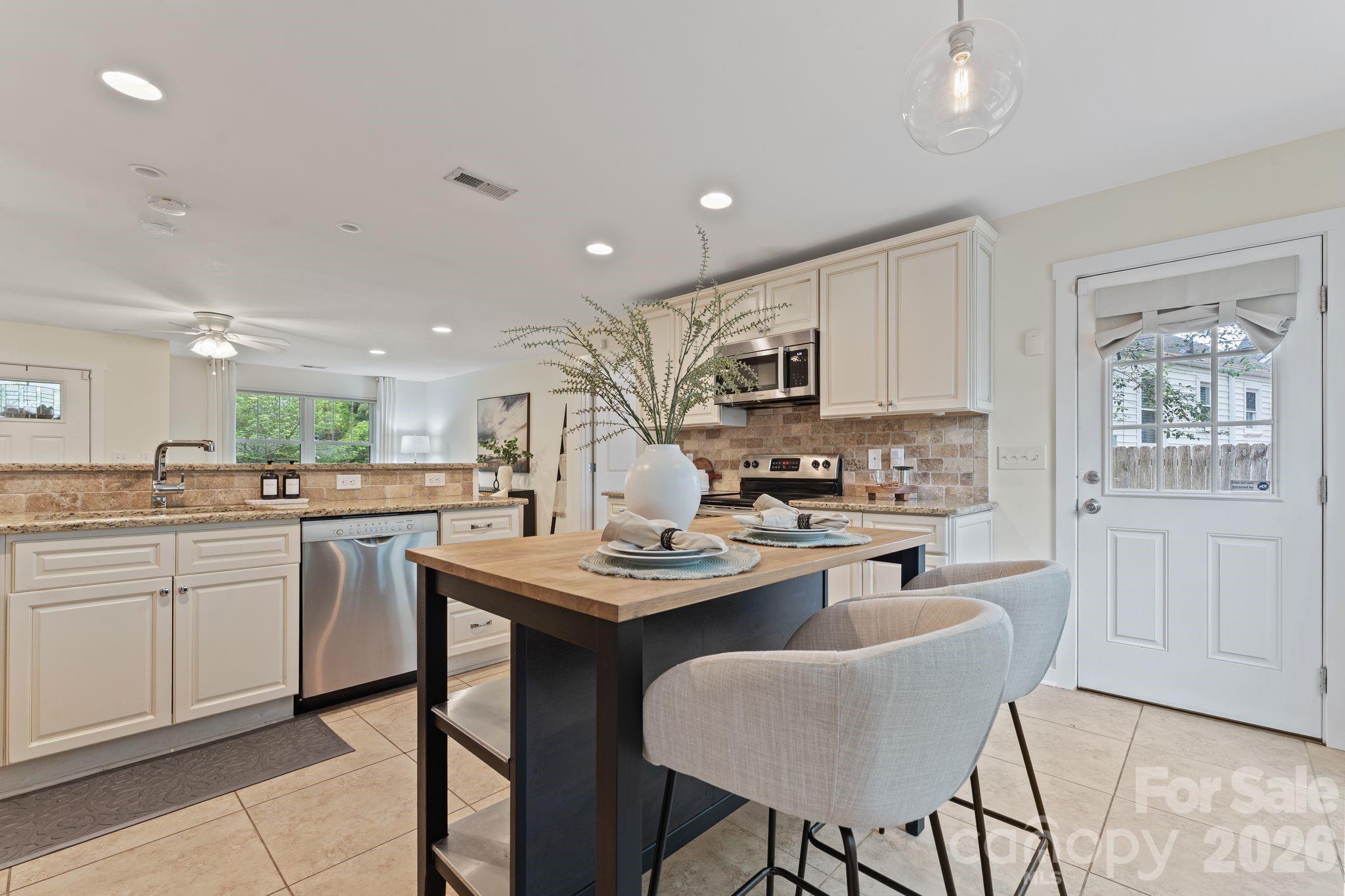 1521 Winston Drive Charlotte NC 28205