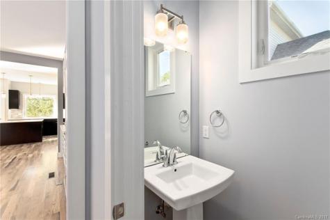 52 Maney Avenue Asheville NC 28804