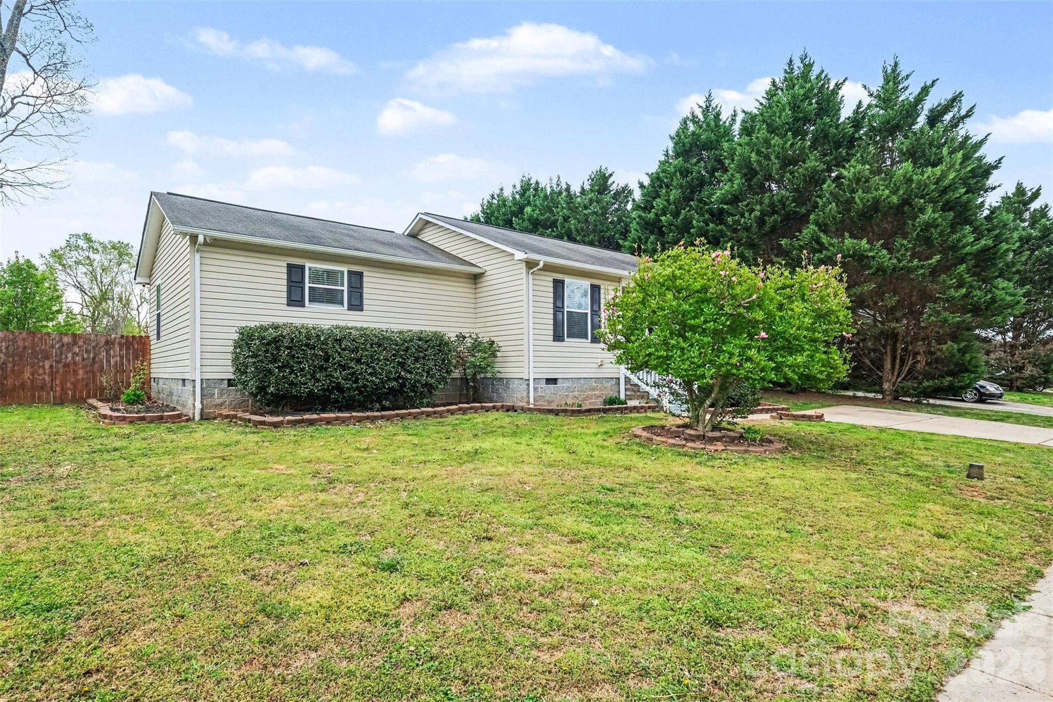 2519 Saluda Drive Gastonia NC 28054