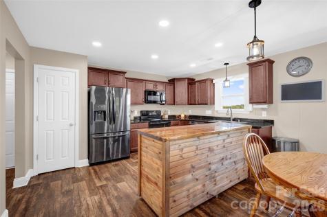 359 Rash Road Olin NC 28660