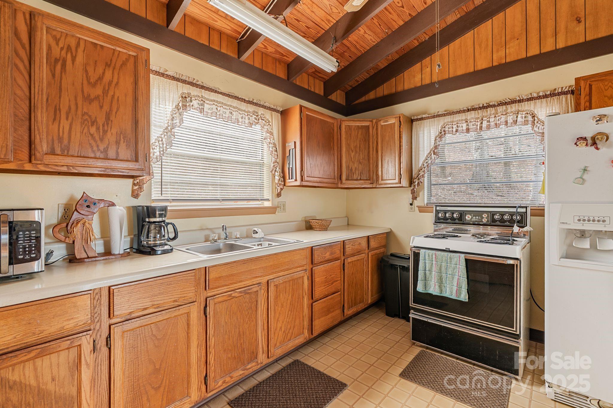 2650 Secluded Valley Road Marshall NC 28753