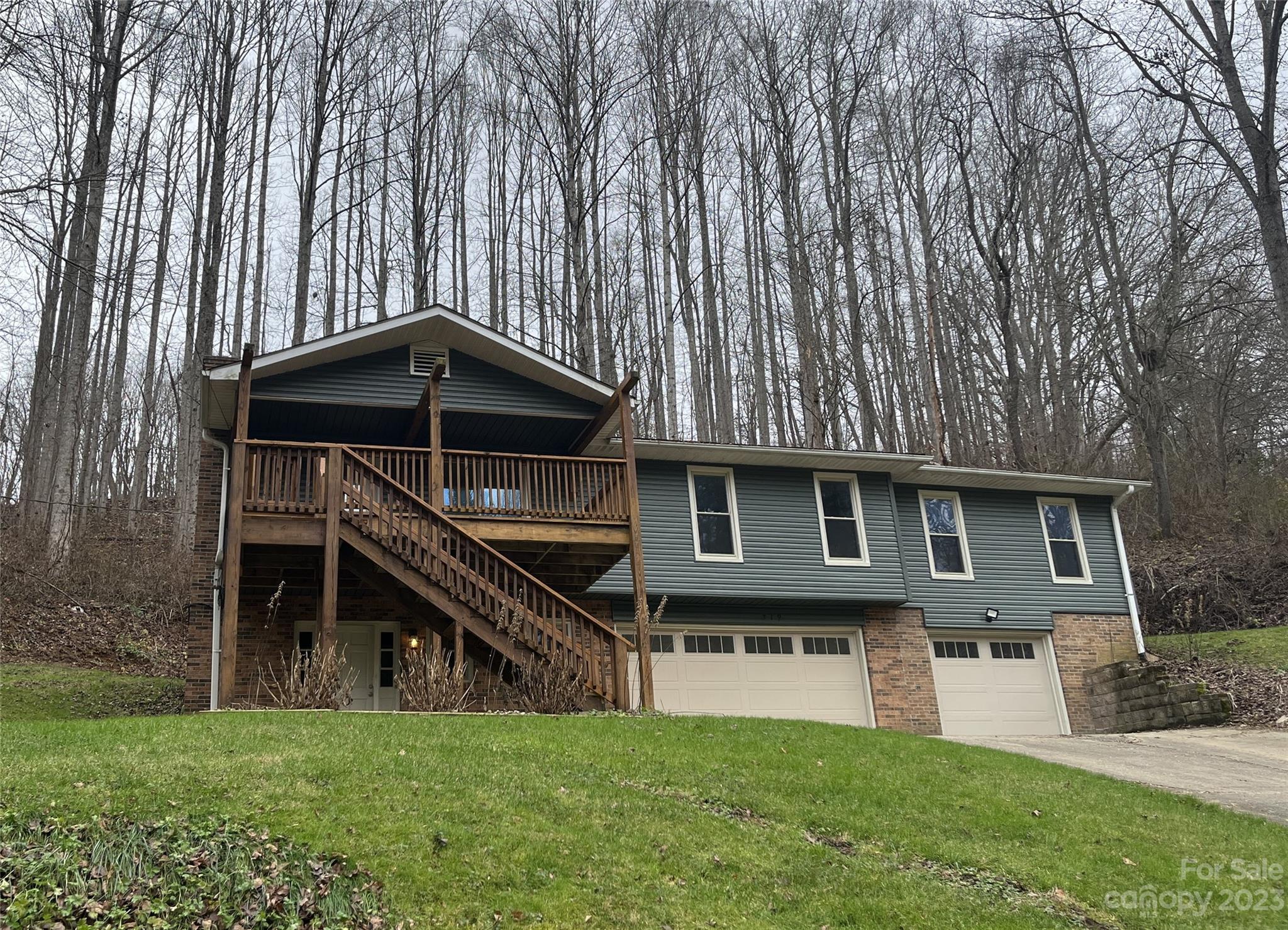 319 Pioneer Drive Waynesville NC 28786
