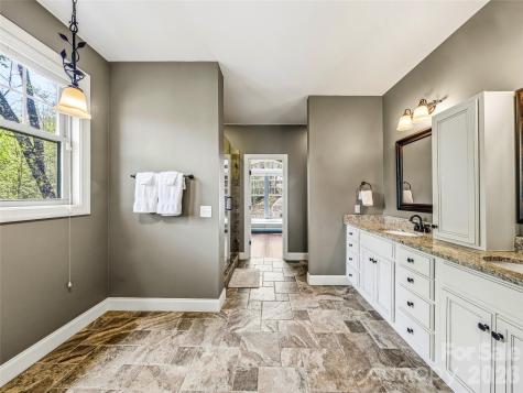 402 Holmstead Drive Lake Lure NC 28746