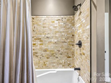 402 Holmstead Drive Lake Lure NC 28746